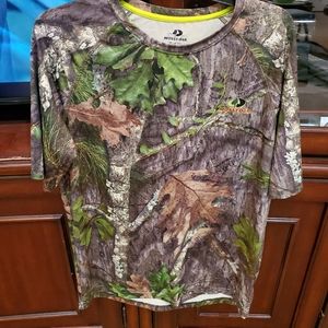 3 / $10 Mossy oak men's medium camo polyester shirt